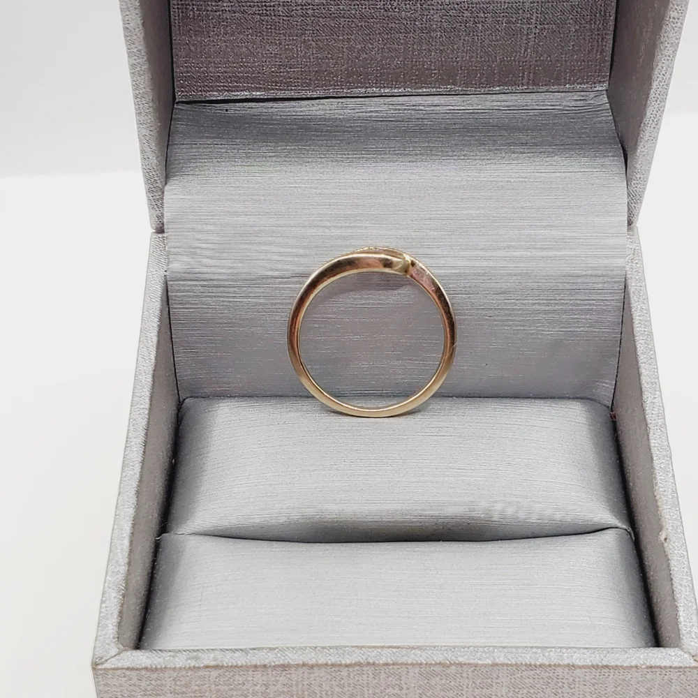 10k Solid Yellow Gold Genuine Round Diamond Band Ring